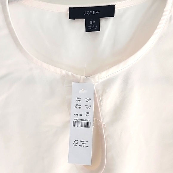 NWT J.Crew Keyhole Top in cream - Picture 5 of 6